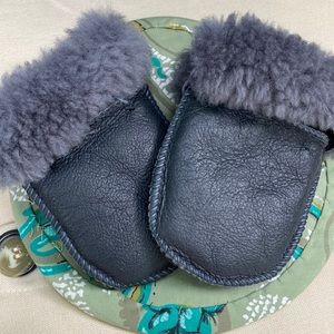 Leather Sherpa lined baby mittens, new without tags